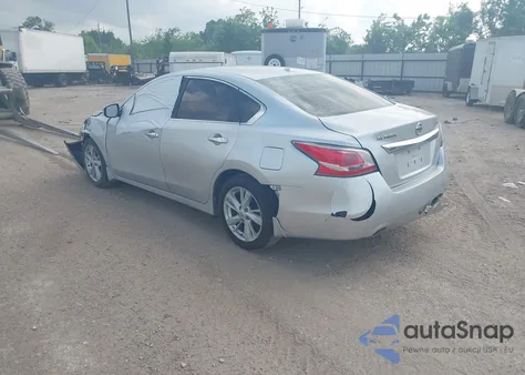 2015 Nissan Altima 2.5 S из США, поврежденный, VIN 1N4AL3AP2FN340874